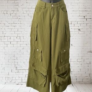 Forever 21 Army Green Olive Cargo Pant Parachute Mid Rise Wide Leg Pockets SZ S